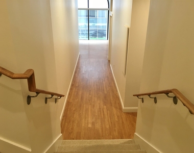 875 Elm - Photo Thumbnail 32