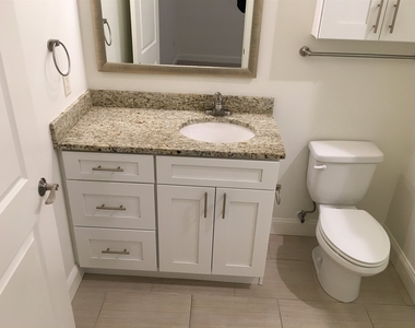 875 Elm - Photo Thumbnail 23