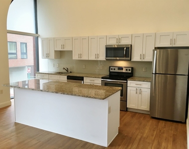 875 Elm - Photo Thumbnail 16
