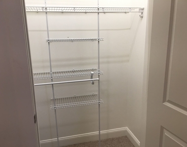 875 Elm - Photo Thumbnail 20