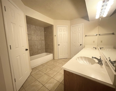 12943 Lemur Lane - Photo Thumbnail 6