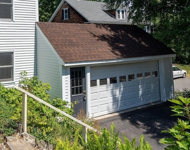 135 Pepperrell - Photo Thumbnail 2