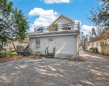 216 Burr Street - Photo Thumbnail 1