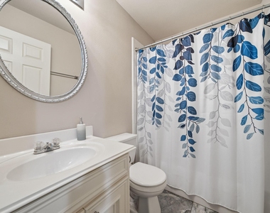 1716 Elgin Street - Photo Thumbnail 5