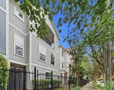 1716 Elgin Street - Photo Thumbnail 2
