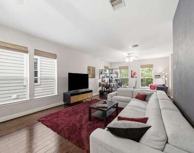 1716 Elgin Street - Photo Thumbnail 9