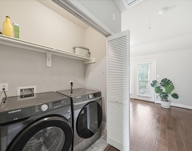 1716 Elgin Street - Photo Thumbnail 23