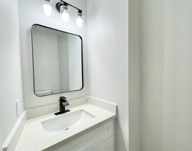 20919 Hall Colony Court - Photo Thumbnail 11