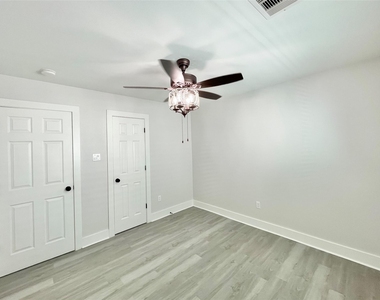 20919 Hall Colony Court - Photo Thumbnail 23