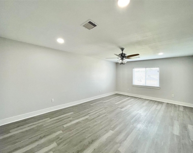 20919 Hall Colony Court - Photo Thumbnail 24