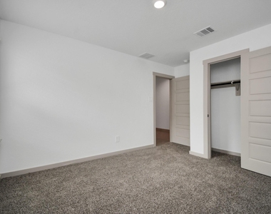 7731 Suffolk Valley Lane - Photo Thumbnail 15