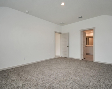 7731 Suffolk Valley Lane - Photo Thumbnail 32