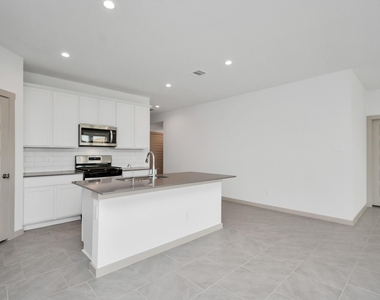 7731 Suffolk Valley Lane - Photo Thumbnail 23