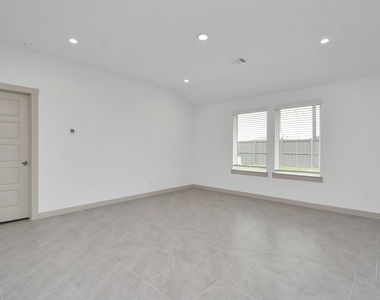 7731 Suffolk Valley Lane - Photo Thumbnail 28