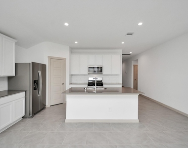 7731 Suffolk Valley Lane - Photo Thumbnail 24