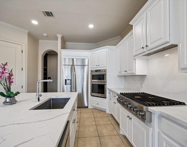 11218 French Oak Lane - Photo Thumbnail 8