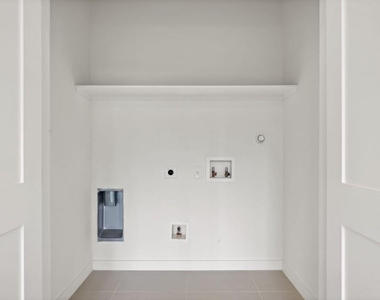 401 North Bluff - Photo Thumbnail 16
