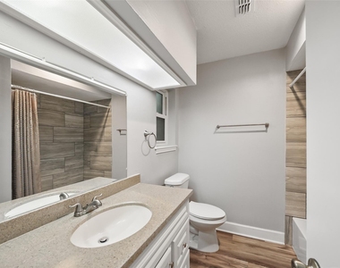 17734 Seven Pines Drive - Photo Thumbnail 12
