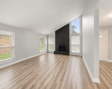 17734 Seven Pines Drive - Photo Thumbnail 3