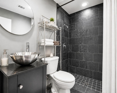 1043 Bonner Street - Photo Thumbnail 13