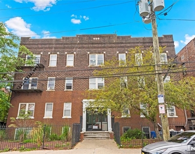 16 Irving - Photo Thumbnail 1