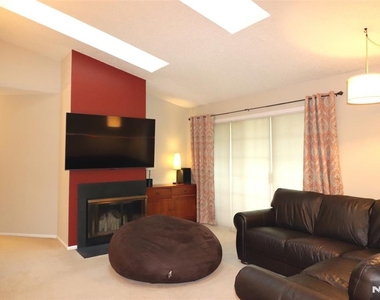 170 Linden - Photo Thumbnail 1