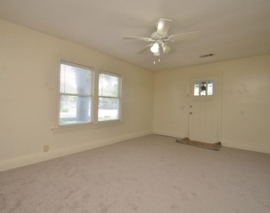 1600 5th Street - Photo Thumbnail 4