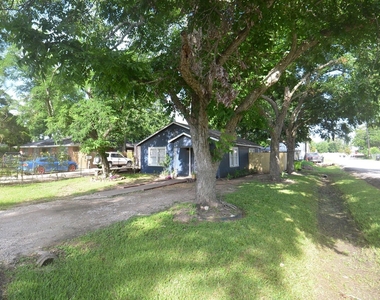 1600 5th Street - Photo Thumbnail 3