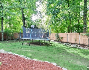 69 Pittis - Photo Thumbnail 33