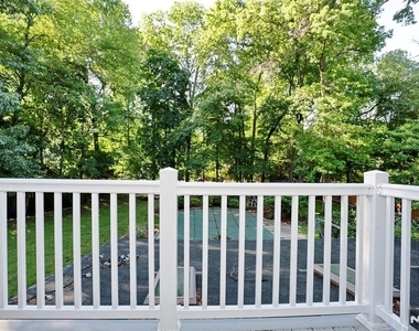 69 Pittis - Photo Thumbnail 21