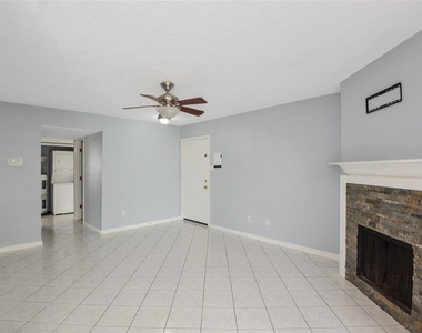 3220 69th Street - Photo Thumbnail 12