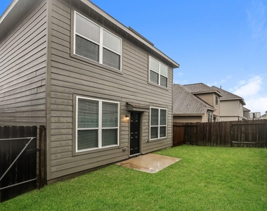 5427 Hawksbury Creek Trail - Photo Thumbnail 3