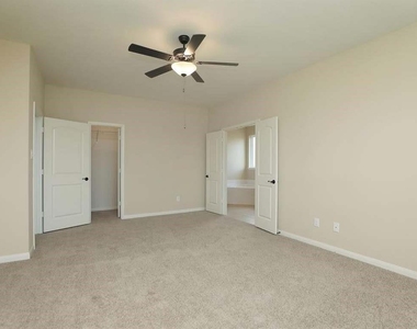 21202 Sunshine Meadow Drive - Photo Thumbnail 8