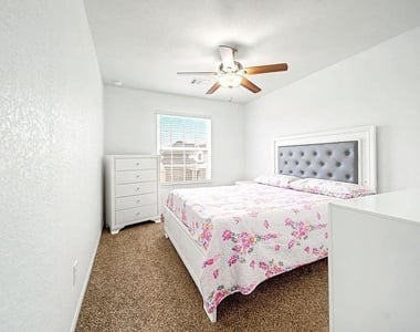 5742 Adelaide River Drive - Photo Thumbnail 11