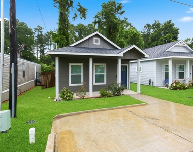 16902 Balmoral - Photo Thumbnail 23