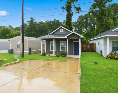16902 Balmoral - Photo Thumbnail 22