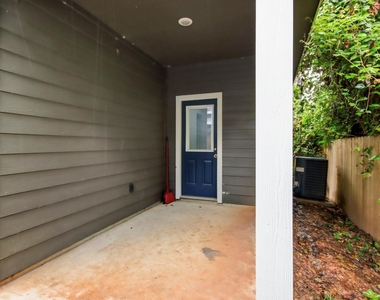 16902 Balmoral - Photo Thumbnail 27