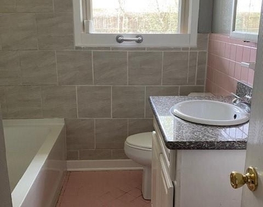 238 Sycamore Drive - Photo Thumbnail 12