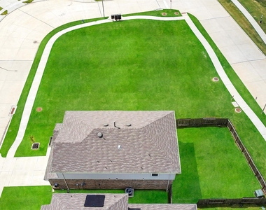 24222 Sandstone Valley Lane - Photo Thumbnail 31