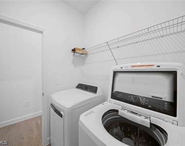 14279 Winding Cedar Way - Photo Thumbnail 17