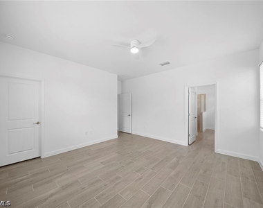 14279 Winding Cedar Way - Photo Thumbnail 20