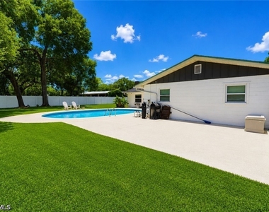 655 Sw Pointview Road - Photo Thumbnail 40