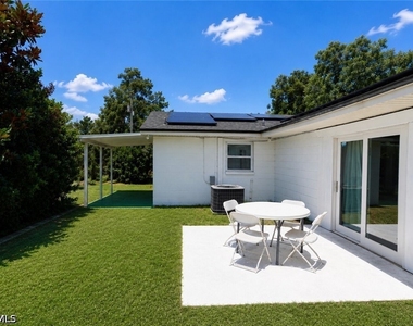 655 Sw Pointview Road - Photo Thumbnail 9