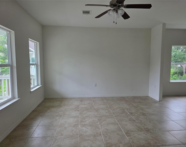 6102 White Oak Drive - Photo Thumbnail 2