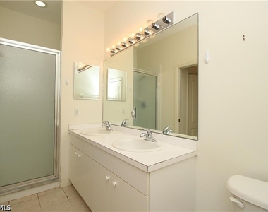 2700 Cypress Trace Circle - Photo Thumbnail 11