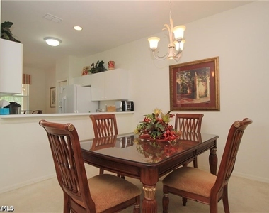 2700 Cypress Trace Circle - Photo Thumbnail 3
