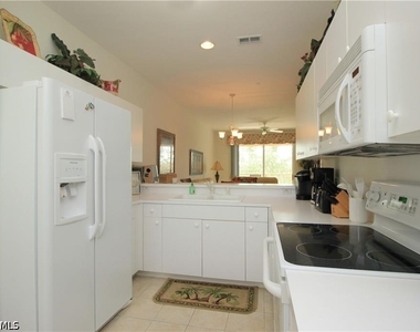 2700 Cypress Trace Circle - Photo Thumbnail 5