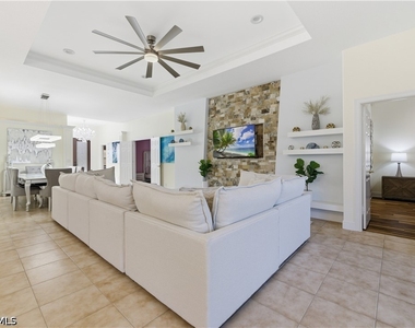 9235 Troon Lakes Drive - Photo Thumbnail 4