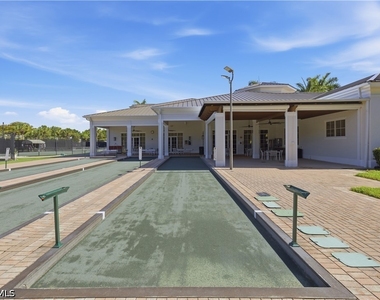 9235 Troon Lakes Drive - Photo Thumbnail 32