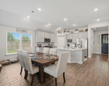 5338 Regal Gem Lane - Photo Thumbnail 6